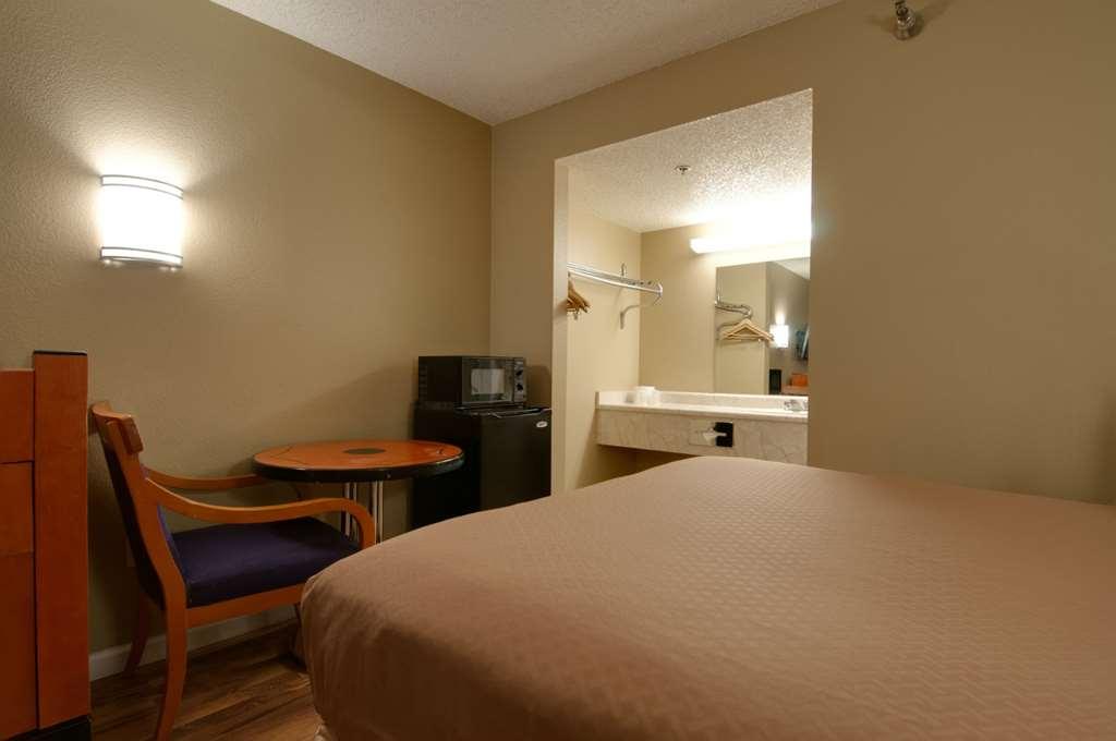 Vagabond Inn Bakersfield South Oda fotoğraf