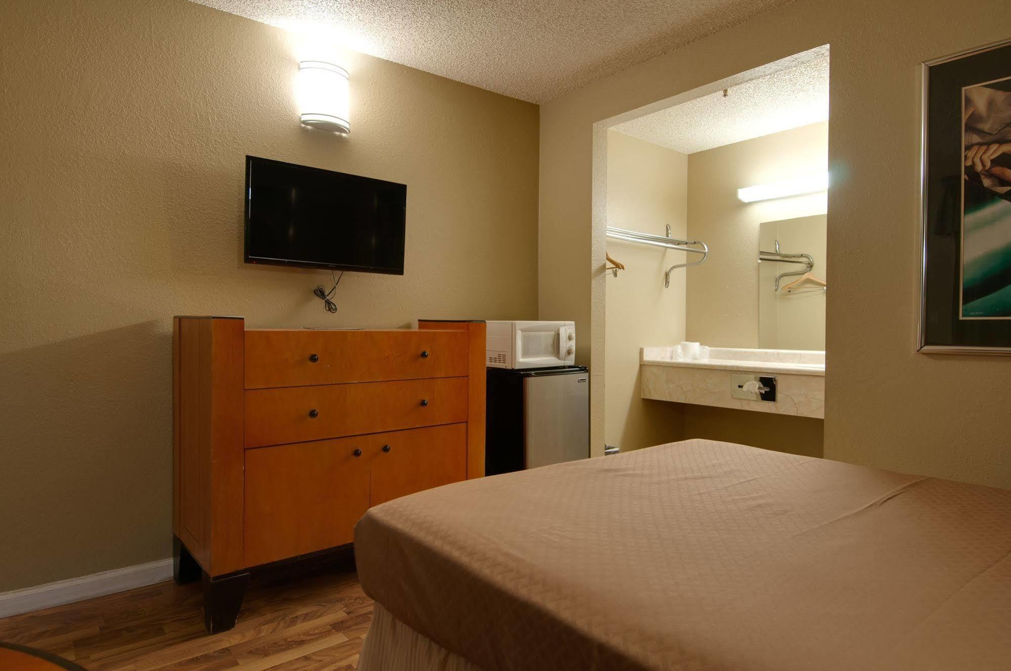 Vagabond Inn Bakersfield South Dış mekan fotoğraf